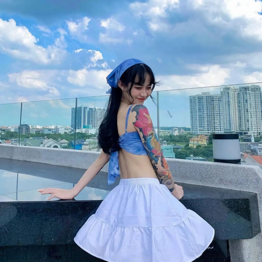 琼楼飞燕